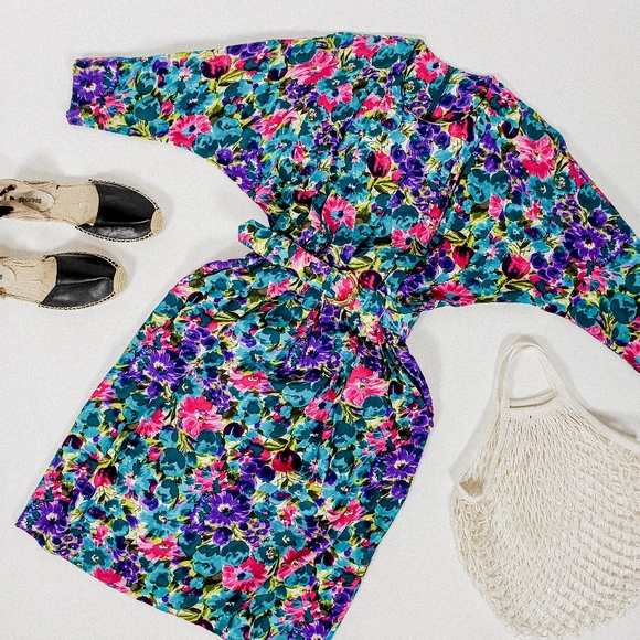 Vintage Dresses & Skirts - Vintage floral mini dress with belt dolman sleeve